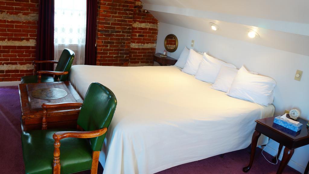 Harbor Haus Inn & Suites Германн Екстер'єр фото